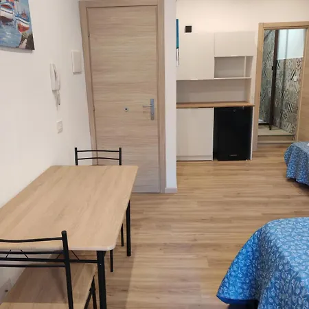 Apartament Vanni 94 *
